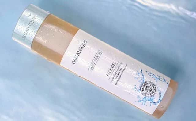 Jakie kosmetyki dla 11-latki są bezpieczne i skuteczne dla skóry? Jakie kosmetyki dla 11-latki są bezpieczne i skuteczne dla skóry?