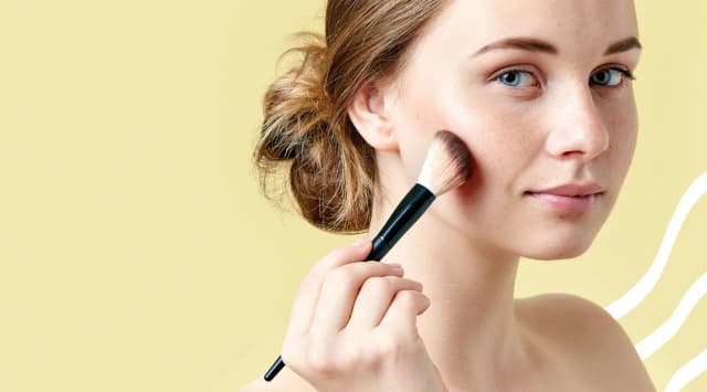 Jak zrobić makijaż krok po kroku, unikając najczęstszych błędów Jak zrobić makijaż krok po kroku, unikając najczęstszych błędów