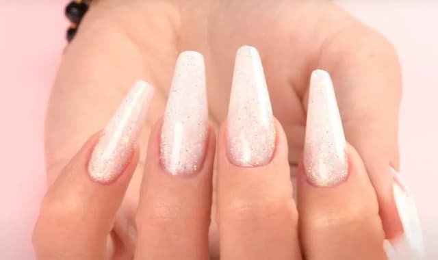 Jak łatwo zrobić paznokcie ballerina i uniknąć najczęstszych błędów Jak łatwo zrobić paznokcie ballerina i uniknąć najczęstszych błędów